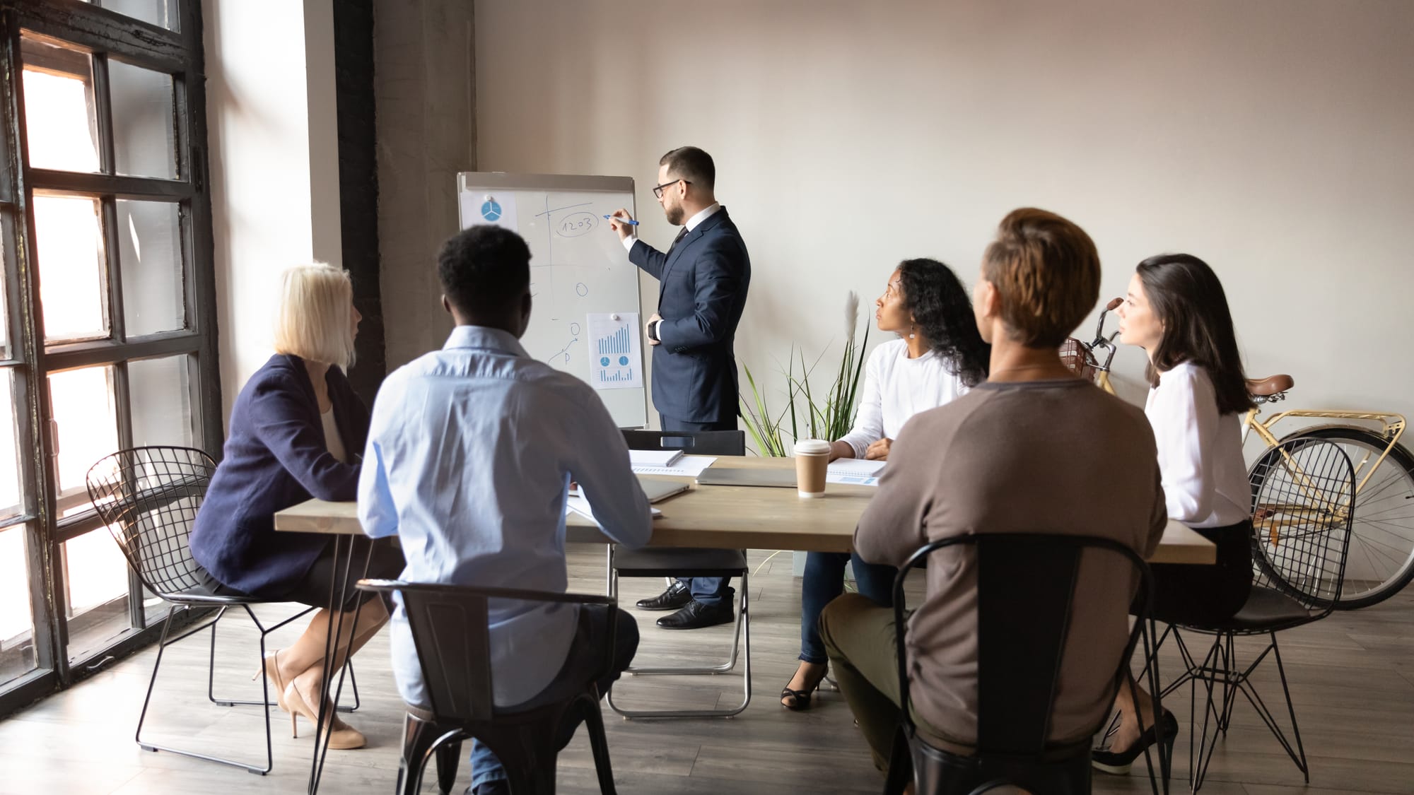 How To Build Effective Sales Training Programs For Your Team
